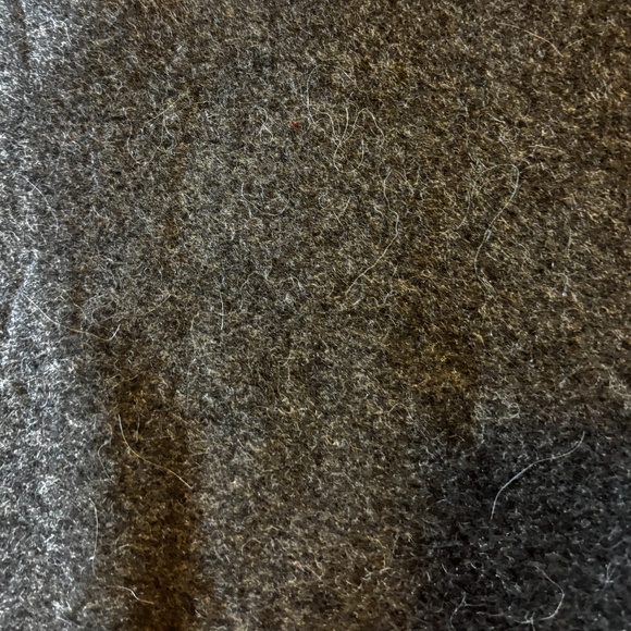 Zara dark gray 100% wool scarf wrap NWT - Picture 4 of 9